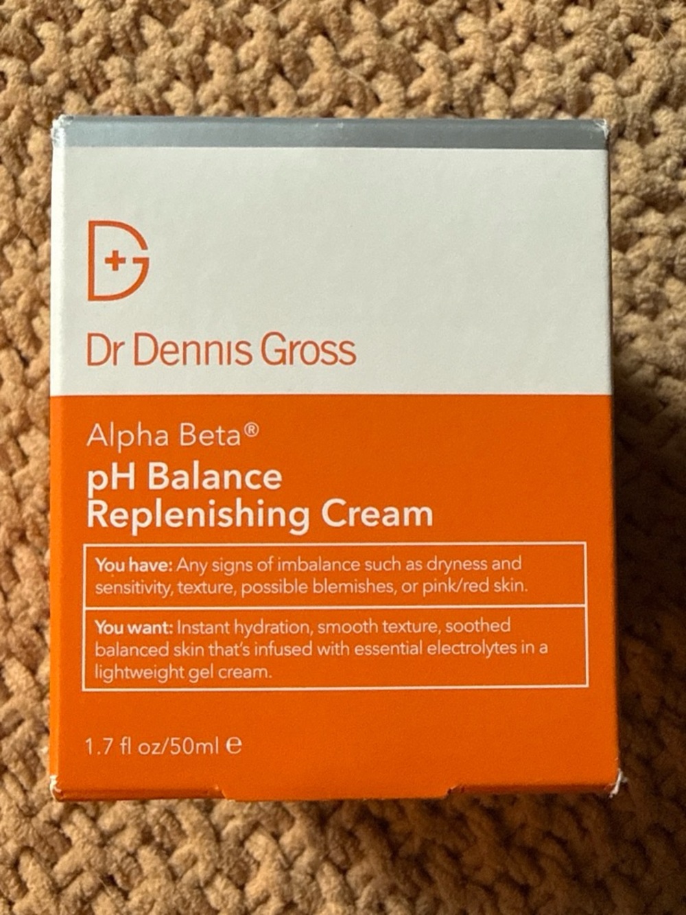 Dr. Dennis Gross Alpha Beta pH Balance Replenishing Cream — Orange - Picture 2 of 3